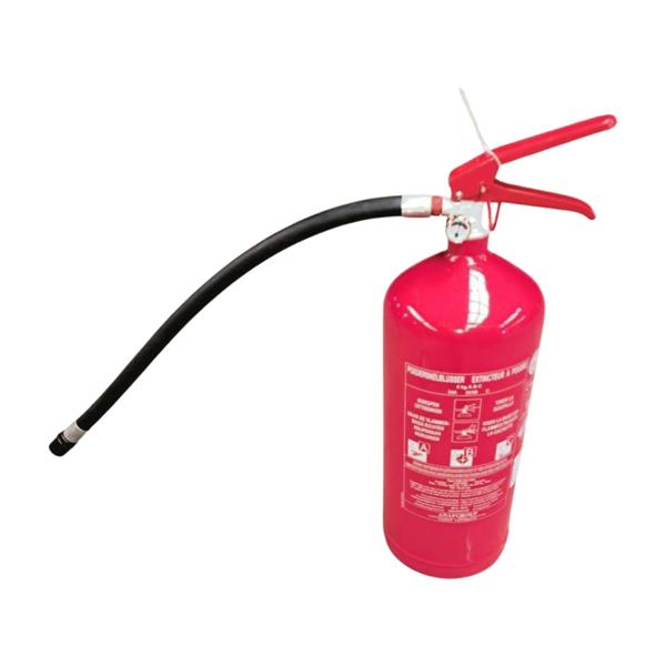 Zijaanzicht van een 6 kg poederblusser met slang en rode hendel. Voorzien van instructielabel en geschikt voor brandklassen A, B en C. Model met BENOR-B keuring.