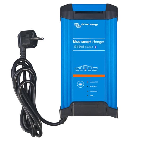 Victron Blue Smart IP22 12/30 (3) Ladegerät